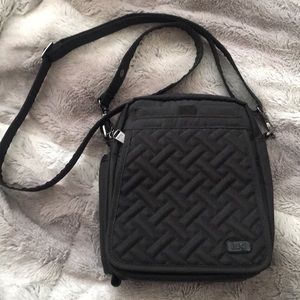 Black LUG crossbody bag 🤩